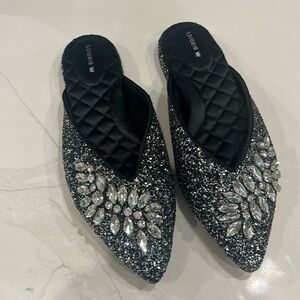 Birdies glitter & sequin size 6 NWOT never worn black & silver